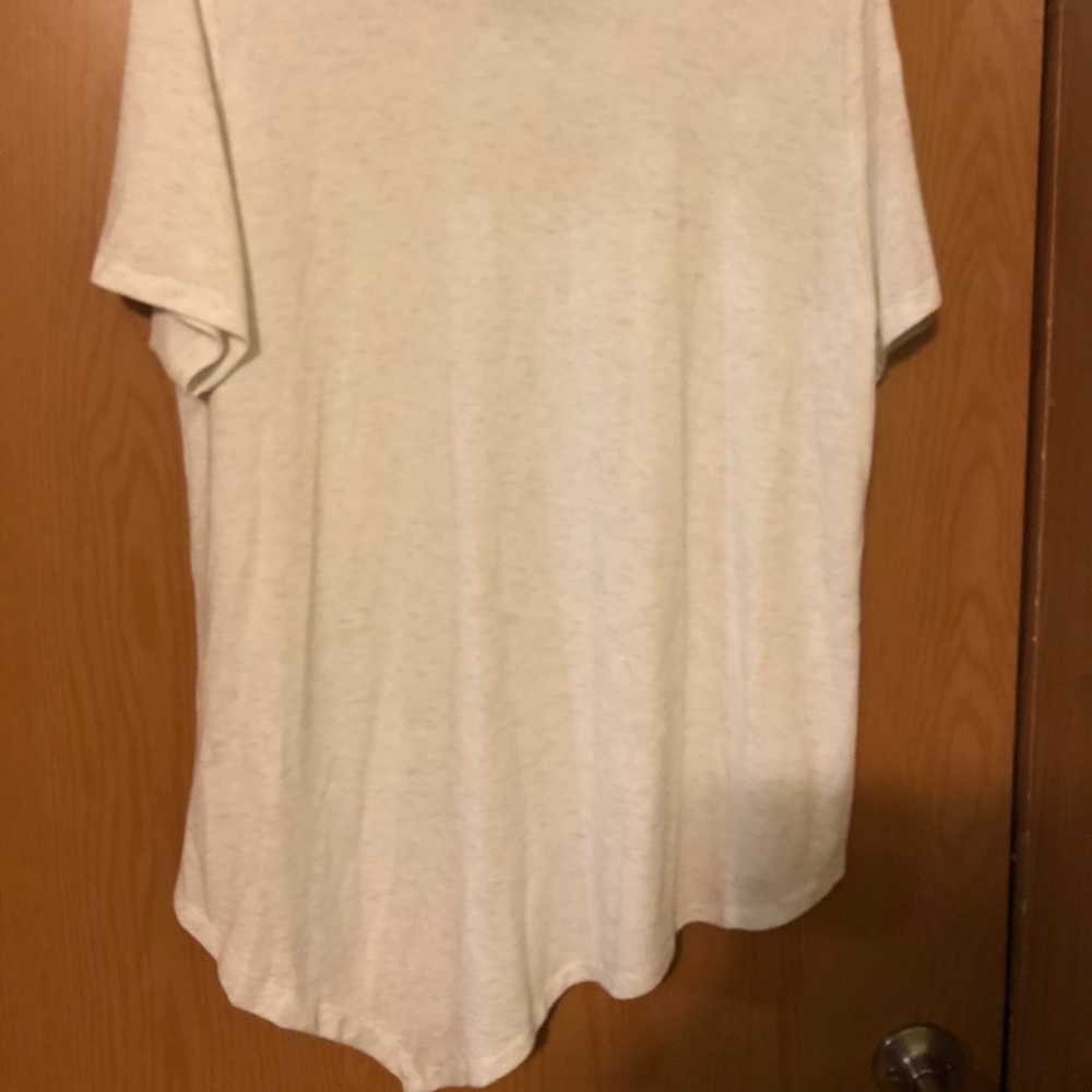 Chelsea & Theodore off white knit top